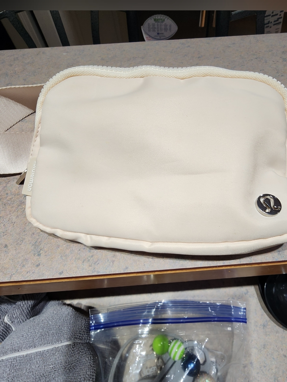 lululemon athletica Cream Travel Pouch - Picture 2 of 12